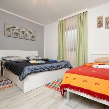Apartments Katja Porec Exterior photo
